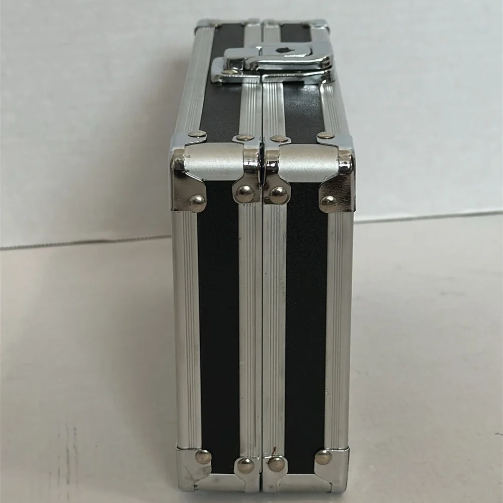 vaultz mesh pocket